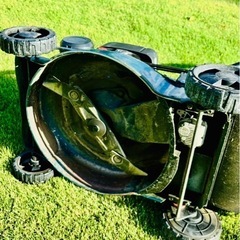 
エンジン芝刈機の画像