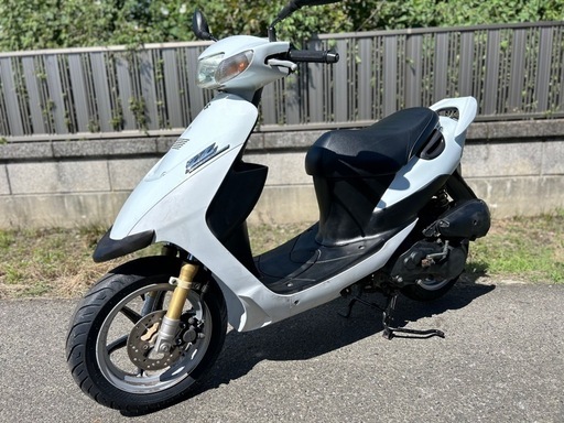 ⭐️SUZUKI.ZZ⭐️タイヤ・バッテリー・ブレーキなど新品交換⭐️キャブレーターオーバーホール済みで快調⭐️50ccスポーツスクーター⭐️