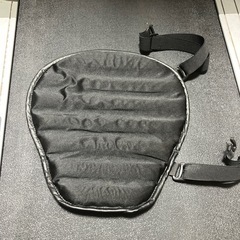 オートバイ　シートクッション