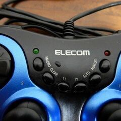  ★ELECOM jc-u2812fbu USBゲームコントローラー エレコム 12ボタン 中古品の画像