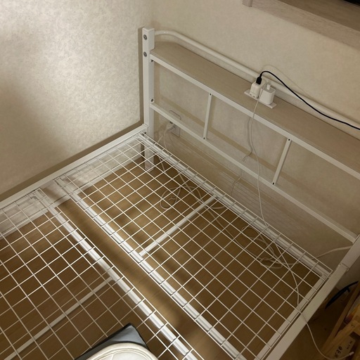 ニトリパイプベッド