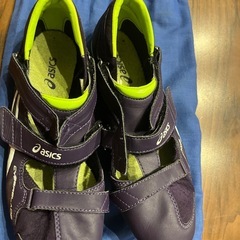 陸上用スパイク　asics 27.0の画像