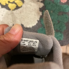 子供用スニーカーの画像