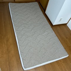 （交渉中）低反発敷布団　マットレス　新品未使用の画像