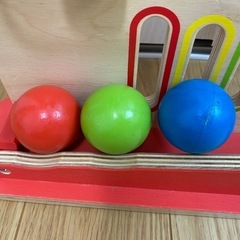 (受け渡し予定者あり)木のおもちゃ　ボール転がしの画像