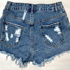 新品未使用❣️ダメージデニム　クラッシュデニム　ショートパンツの画像
