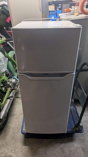 YAMAZEN 山善 2ドア冷凍冷蔵庫 YFR-D130 ホワイト 2023年製 128L 右開き 耐熱天板 静音 温度7段階調整 ホワイト 白