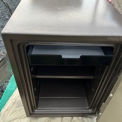 耐火金庫　80kgほど　金庫　ダイヤル式の画像