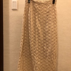 取引中スカートロング