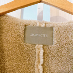 【クリーニング済】【美品】SIMPLICITE ノーカラー フェイクムートン コートの画像