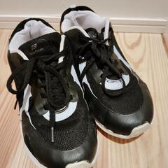 4足セット！22〜23.5cm　adidasスニーカー　紐スニーカー　サンダルの画像