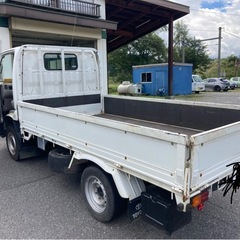 車検取り立て　トラックの画像