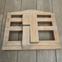 木製　料理本立ての画像