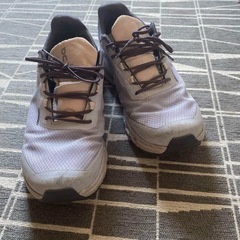 on トレイルランニングシューズ