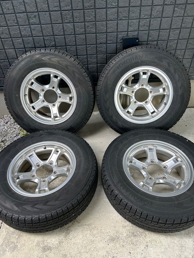 ジムニーシェラ　スタッドレスタイヤセット