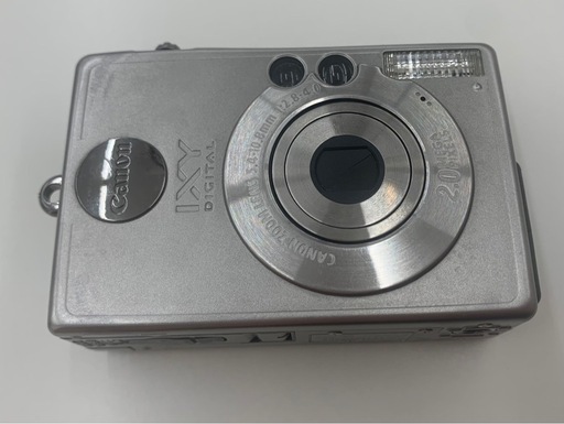 Canon IXYデジタルカメラ