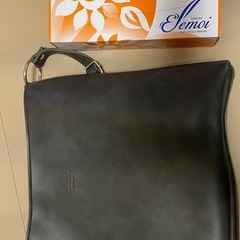 ショルダーバッグの画像