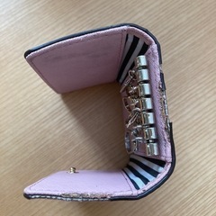 (傷み・使用感大)ケイトスペードキーケースの画像