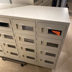 LION 　シューズロッカー　24人用の画像