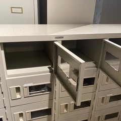 LION 　シューズロッカー　24人用の画像
