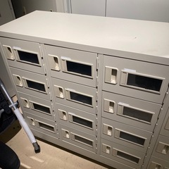 LION 　シューズロッカー　24人用の画像