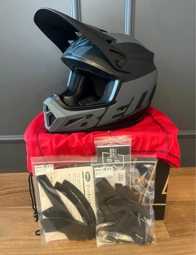 BELL  オフロードヘルメット　バイク　開封未使用品