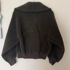 ユニクロU ファーコートの画像