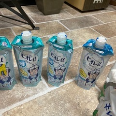 3つで100円‼️ビオレuボディーウォッシュ、キレイキレイ　の画像