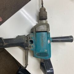 電動ドリル　マキタ