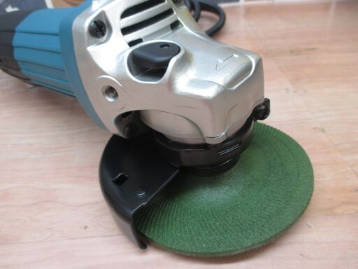 makita マキタ GA4033 ディスクグラインダ 未使用 箱無し 店頭展示品 【ハンズクラフト宜野湾店】