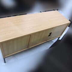 テレビボード 幅120×奥行43×高さ58cm ナチュラル＆ブラック 引き出し収納付き テレビ台 リビングボード ローボード TVボード 収納家具 苫小牧西店の画像