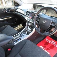 ホンダ　アコードハイブリッド【自社ローン対応可】ＨＤＤ地デジ・Ｂカメラ・ＥＴＣ・クルコン・スマートキー・純正１７ＡＷの画像