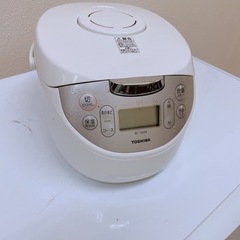 TOSHIBA 
炊飯器の画像