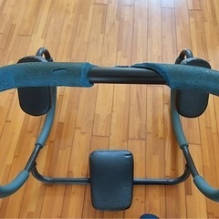 腹筋トレーニング器具