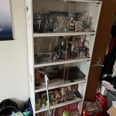 おもちゃ棚