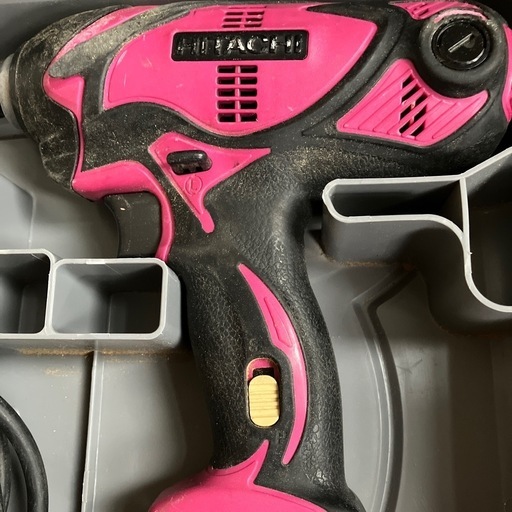 日立　インパクトドライバー