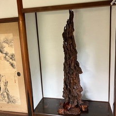 木のオブジェ