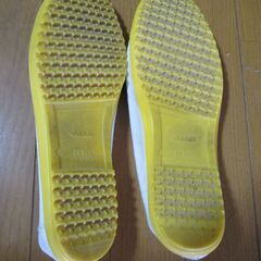 ASAHI上履き　黄色　26センチEEの画像