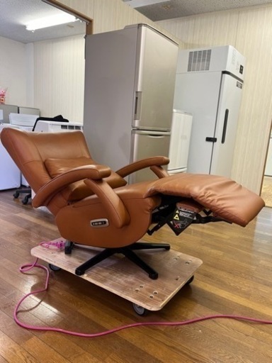 i  激安リクライニングチェア!! ヤマダオリジナル 電動パーソナルチェア 本革 ライトブラウン 家具 ソファ 1人用ソファ
