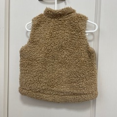 ボアベスト　ユニクロ　90の画像