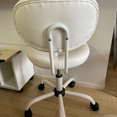 椅子　ホワイト　伸縮の画像