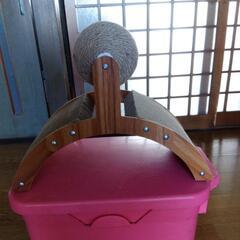 美品   爪とぎ ネコ ボ−ル  