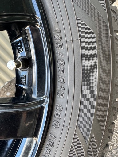週末値下げ　ヨコハマ　iceGUARD 16インチ