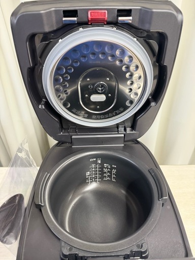 【炊飯器5.5合】タイガー　2022年製　土鍋コート釜　しゃもじ付き♪　圧力IH炊飯器　JPV-C100　グロスブラック　朝霞市リサイ