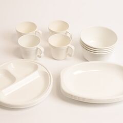 キャンプ　プラスチック食器セット　アウトドア