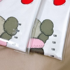 UNIQLO×KAWS  ユニクロ カウズ Tシャツ UT 100 120の画像