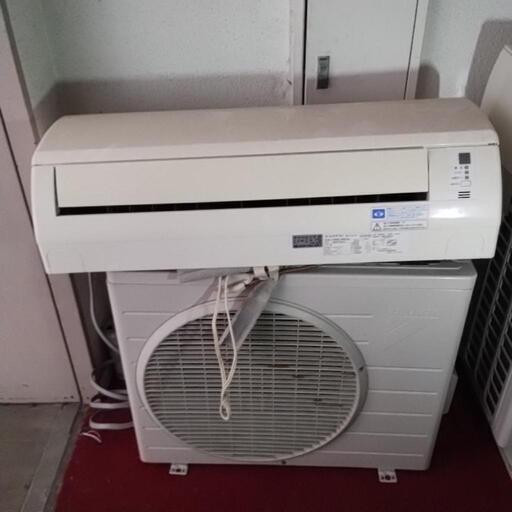 ダイキン　ルームエアコン6畳用、室外機　F22LTES-W 2010年製