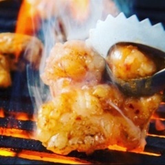 ホールスタッフ募集❗️時給¥1,100円から(22時以降25 %up)‼️ の画像