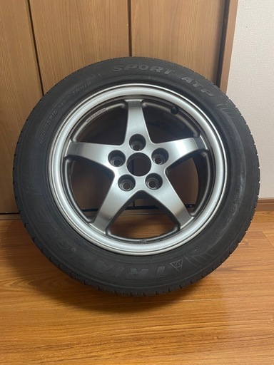 5穴のアルミタイヤ4本セット