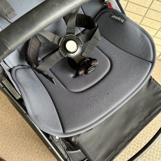 早いもの勝ち！【中古品】バガブーバタフライ　ネイビー　レインカバー付き